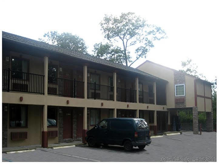 Red Carpet Inn Absecon ギャロウェイ エクステリア 写真
